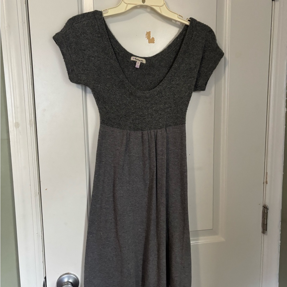 Gray Short Sleeve Knit Dress
